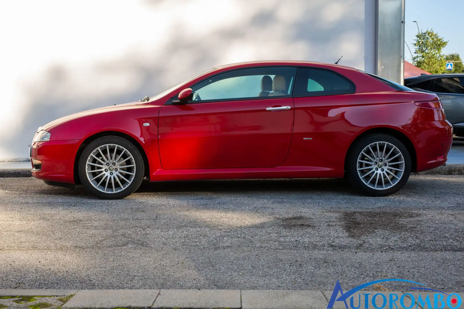 Alfa Romeo GT 1.9 MJT 16V Distinctive - 2