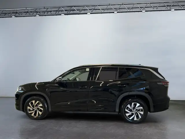 Volkswagen Tayron view 3