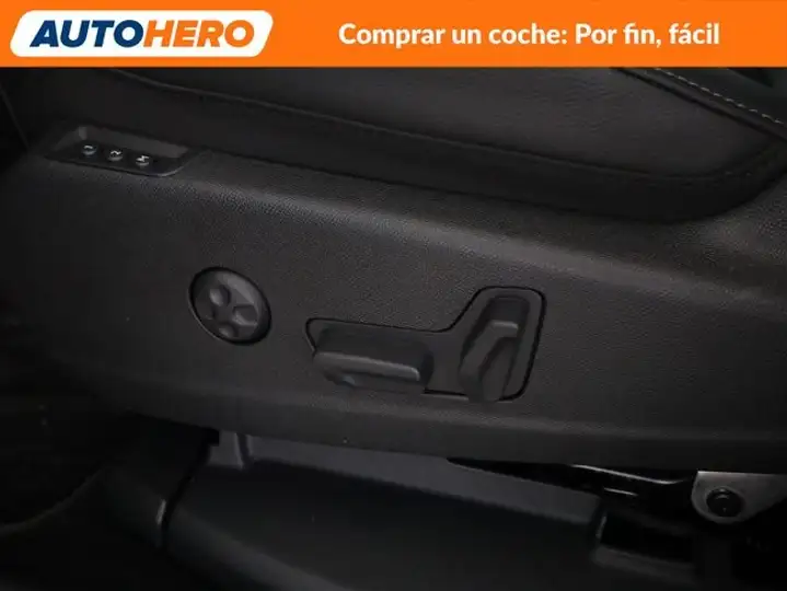 DS 7 Crossback 2023, foto 32