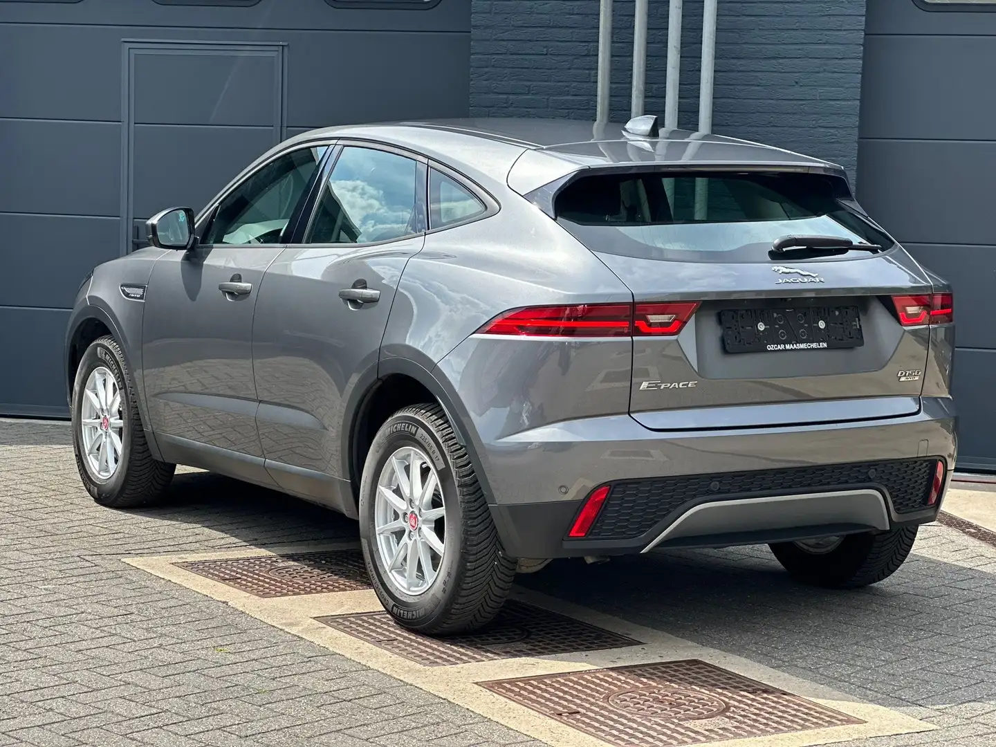 Jaguar E-Pace 2.0D 4x4 Aut.Gps.Cam.Stoelverw.Cruise*1JGarantie* Gris - 2