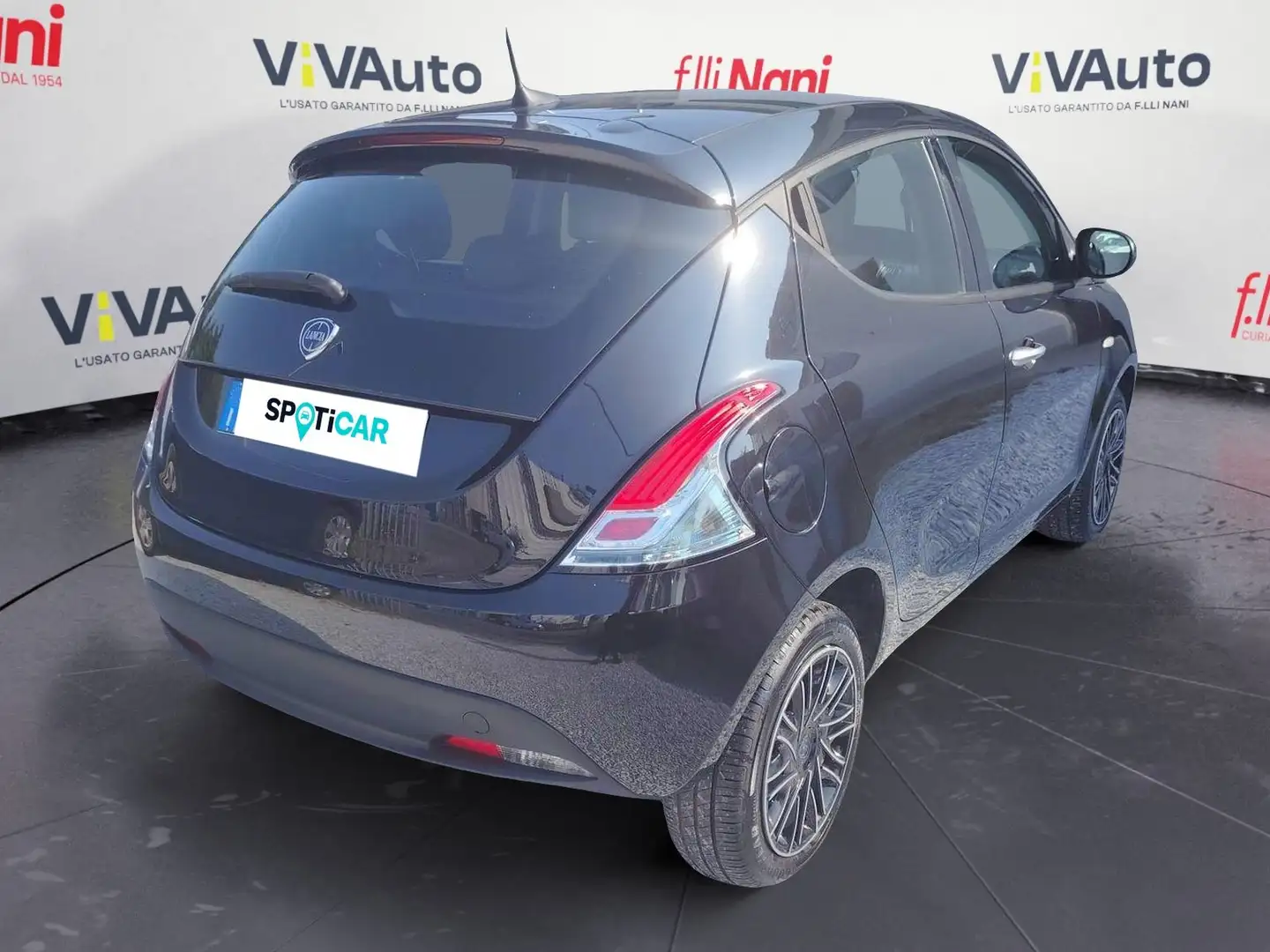 Lancia Ypsilon 1.0 FireFly 5 porte S&S Hybrid Oro Nero - 2