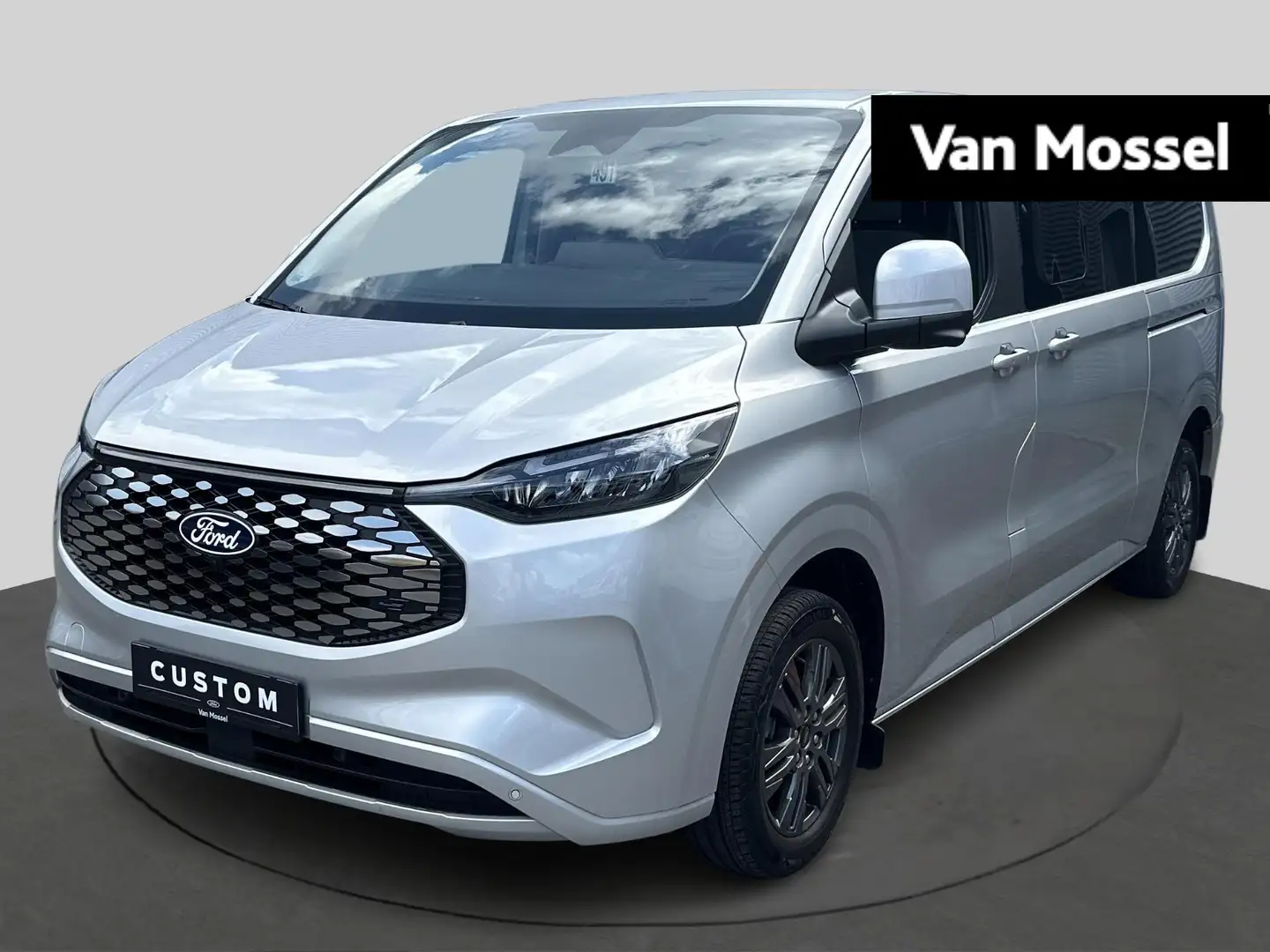 ford tourneo