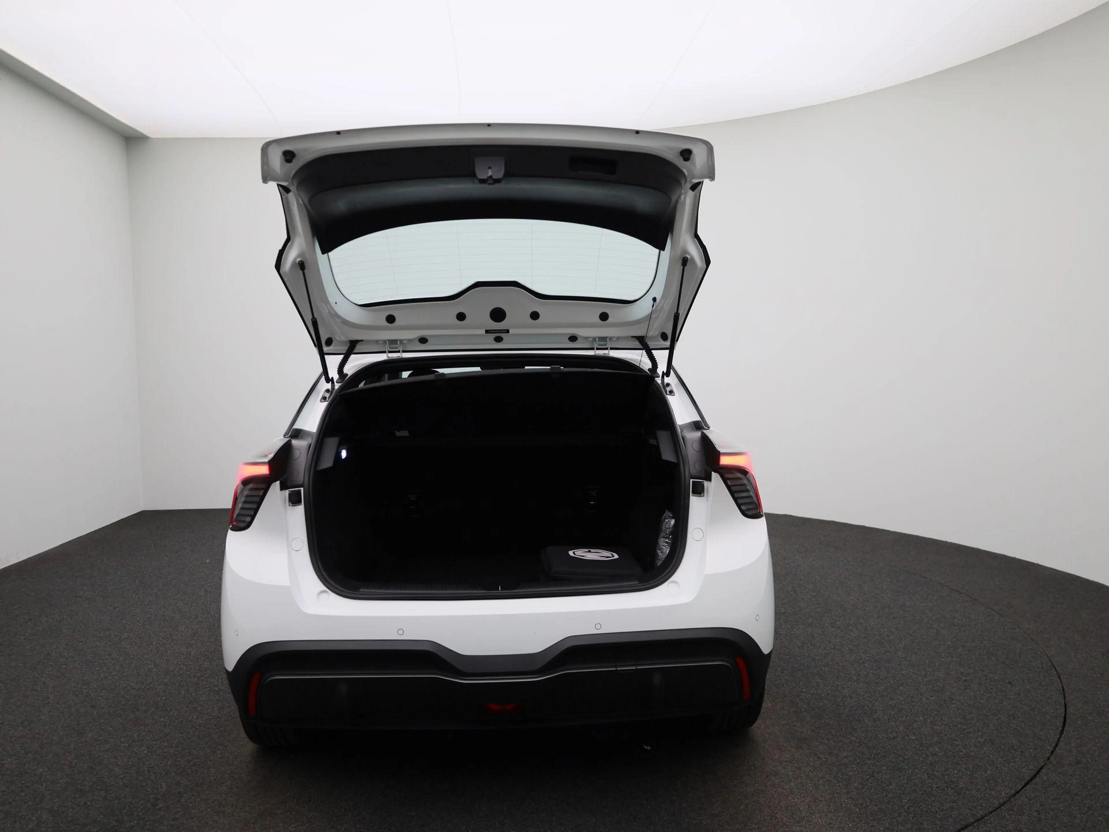 MG MG4 Electric Standard 51 kWh | WORDT VERWACHT | APPLE — photo 11