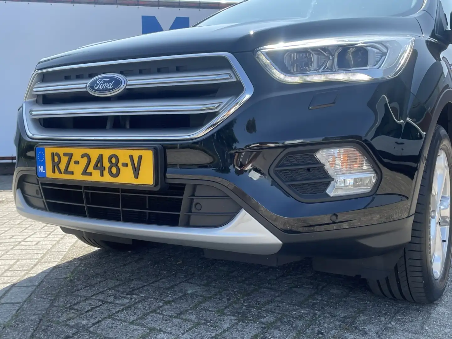 Ford Kuga EcoB. Titanium 150PK/TREKHAAK/WINTERPACK/ELEKTR.AC Zwart - 2