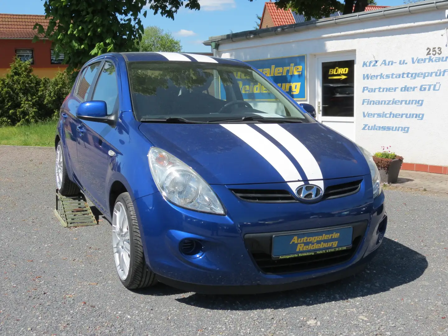 Hyundai i20 Edition + 2.Hd.!!Erst 84Tkm!!Klima!! 5-türig!! Kék - 1