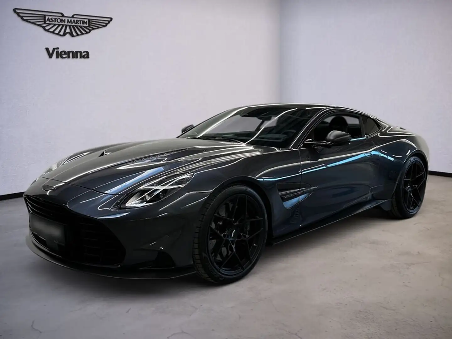 Aston Martin Vanquish Coupé | Satin CF | Titanium Exhaust Grau - 1