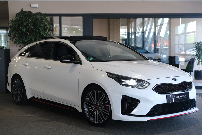 Kia ProCeed / pro_cee'd 1.6 T-GDI GT AUT 204 PK Pano Navi Cam Led Cruise L — photo 6