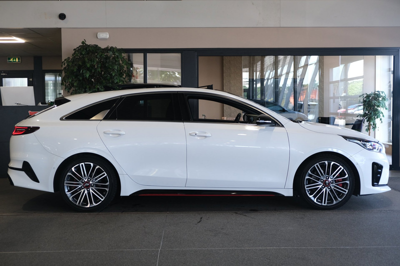 Kia ProCeed / pro_cee'd 1.6 T-GDI GT AUT 204 PK Pano Navi Cam Led Cruise L — photo 7