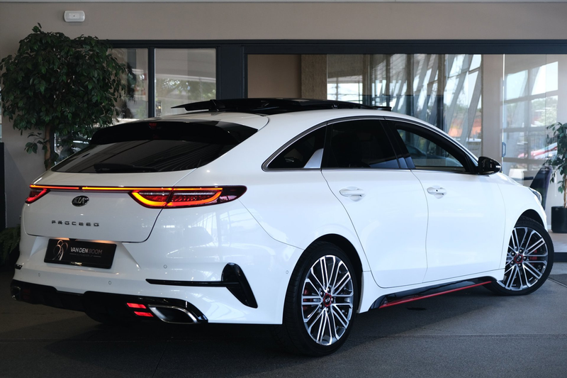 Kia ProCeed / pro_cee'd 1.6 T-GDI GT AUT 204 PK Pano Navi Cam Led Cruise L — photo 2