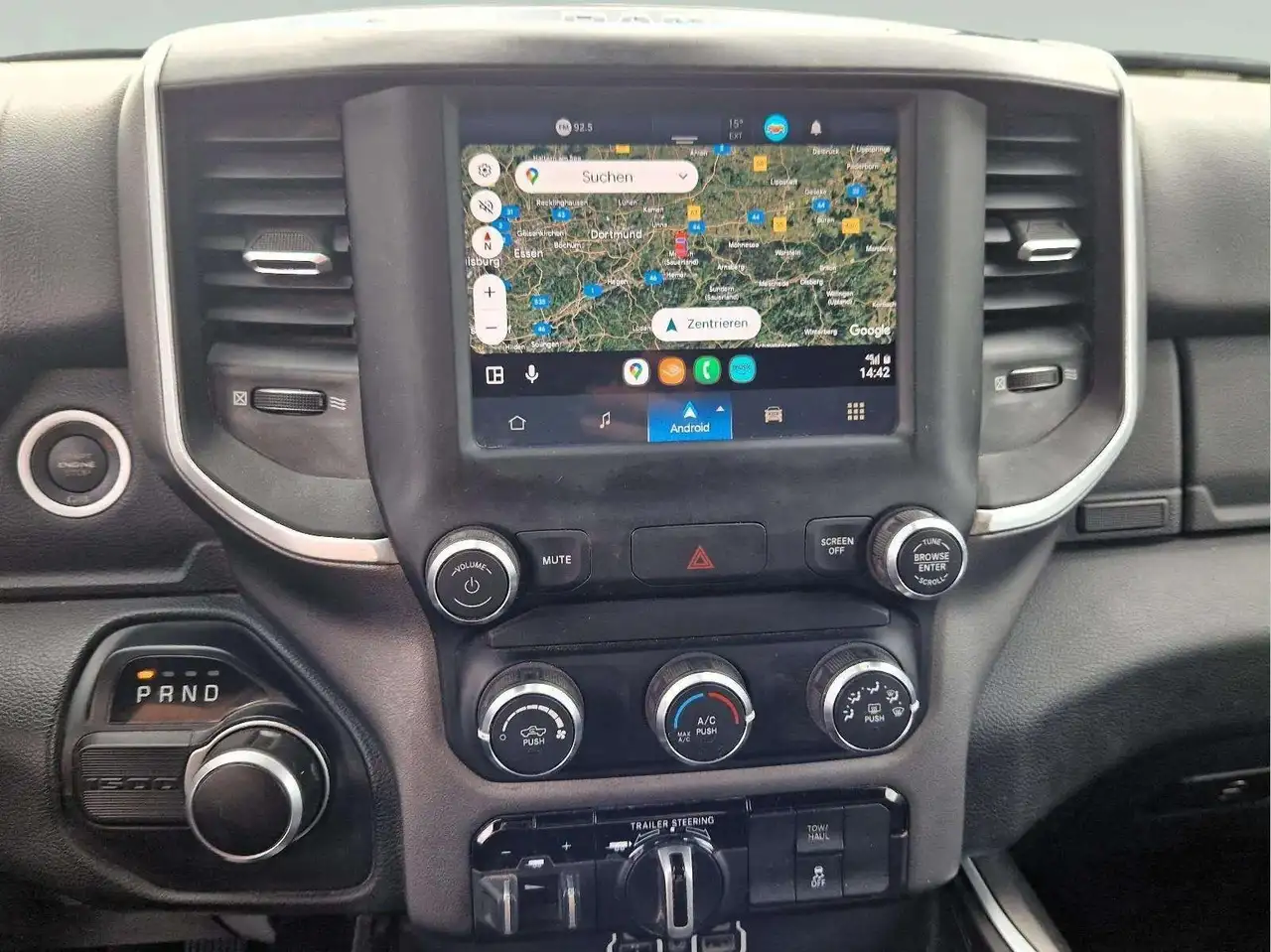 Dodge RAM 2023 — фото 10