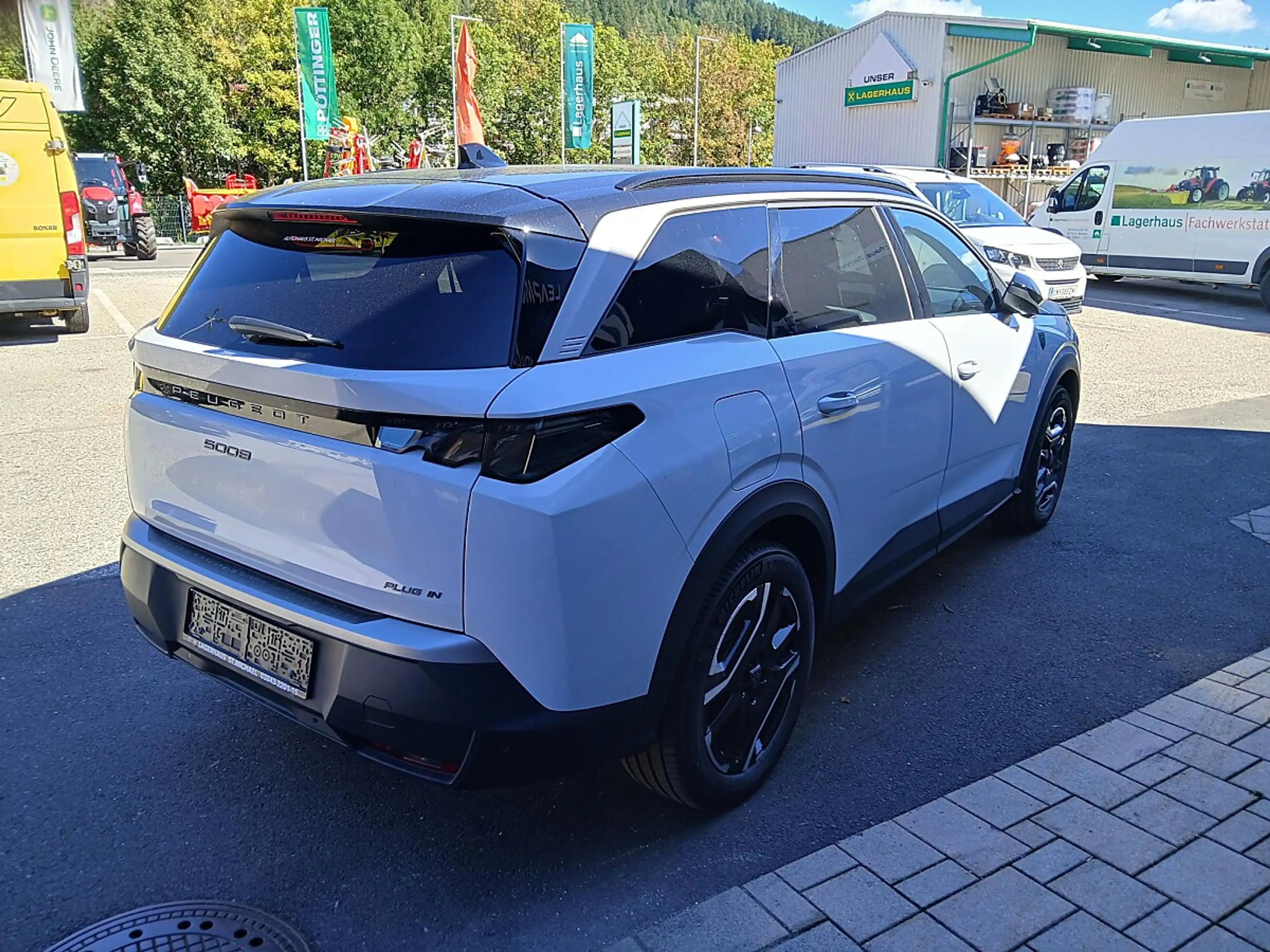 Peugeot 5008 PHEV 225 e-DCS7 Aut. — photo 2