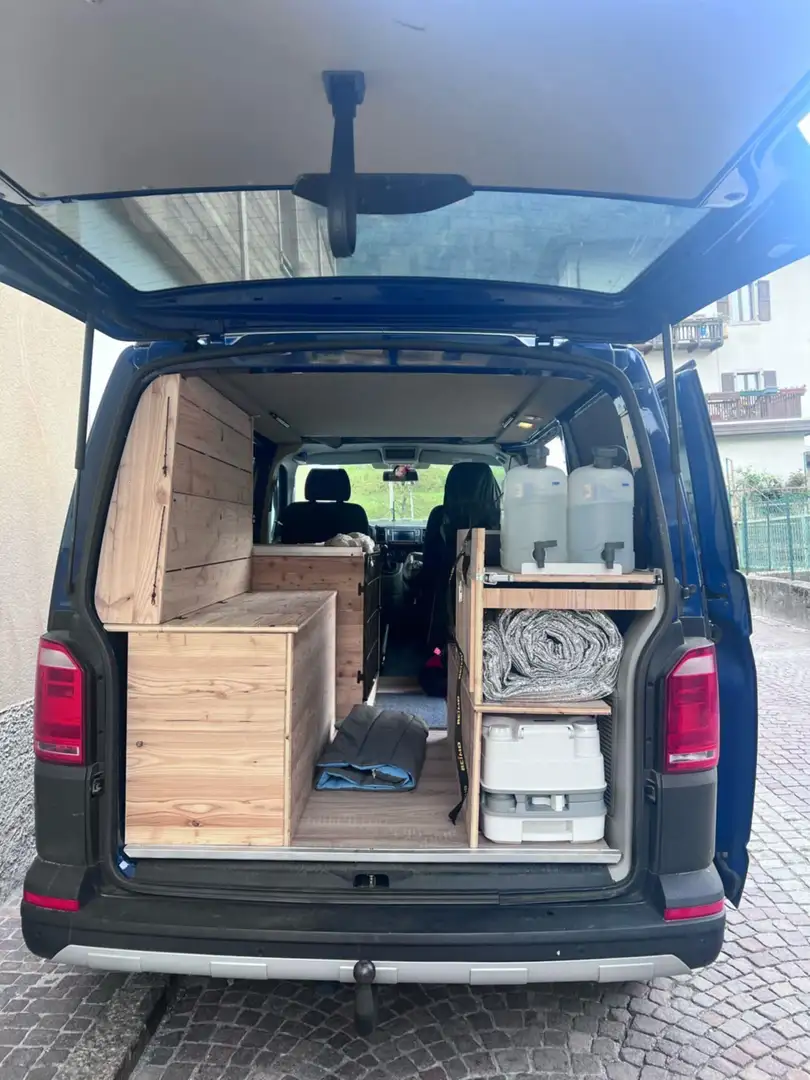 Volkswagen T6 Kombi 4 Motion 5 posti Blu/Azzurro - 2