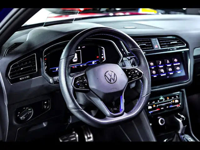 Volkswagen Tiguan view 11