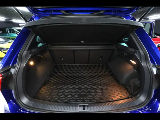 Volkswagen Tiguan view 15