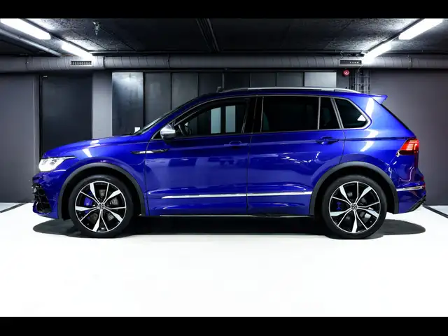 Volkswagen Tiguan view 2