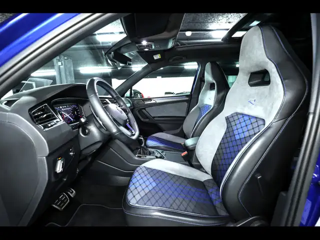 Volkswagen Tiguan view 12