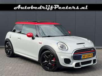 2.0 231pk Aut. Pano JCW-stoelen HUD LED Carplay H/