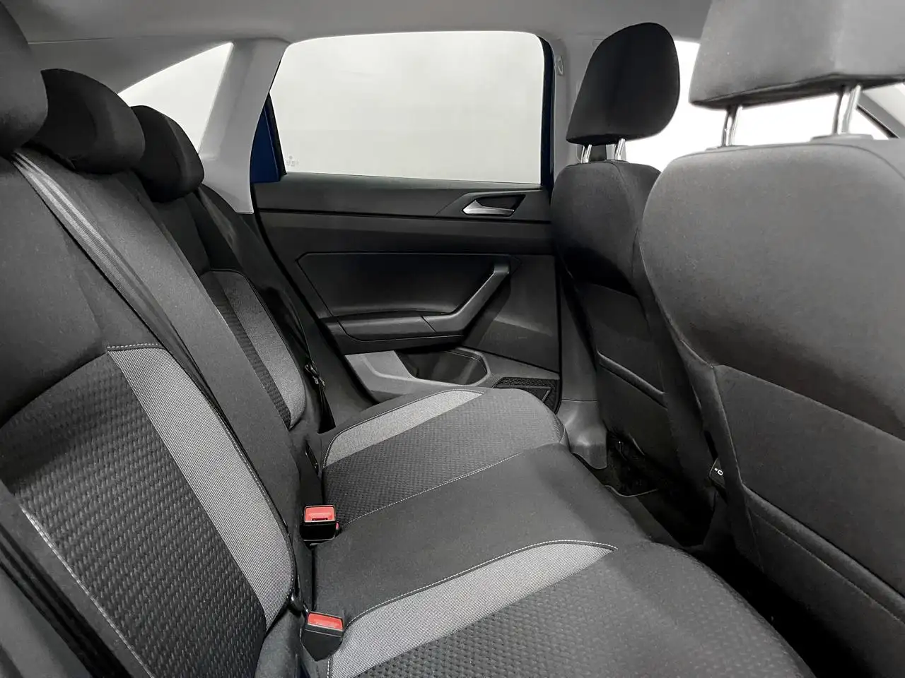 Volkswagen Taigo 1.0 TSI 110pk / Camera / Carplay / Navigatie / Zetelverwarming, миниатюра 13