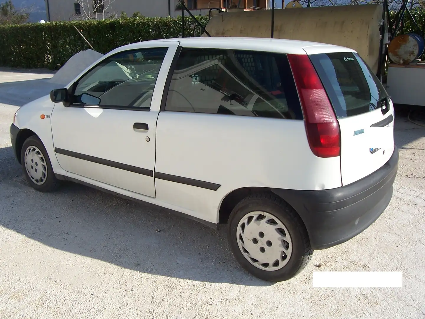 Fiat Punto Autocarro Fiat Punto 3p 1.7 TD VAN Beyaz - 1
