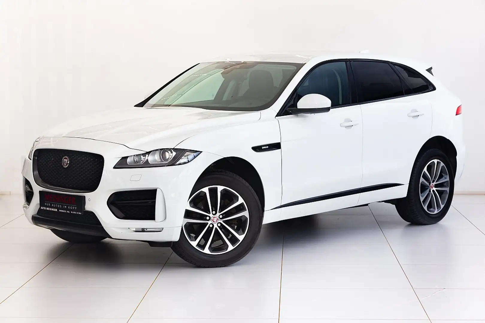 Jaguar F-Pace 20d AWD R-Sport Aut. Weiß - 1