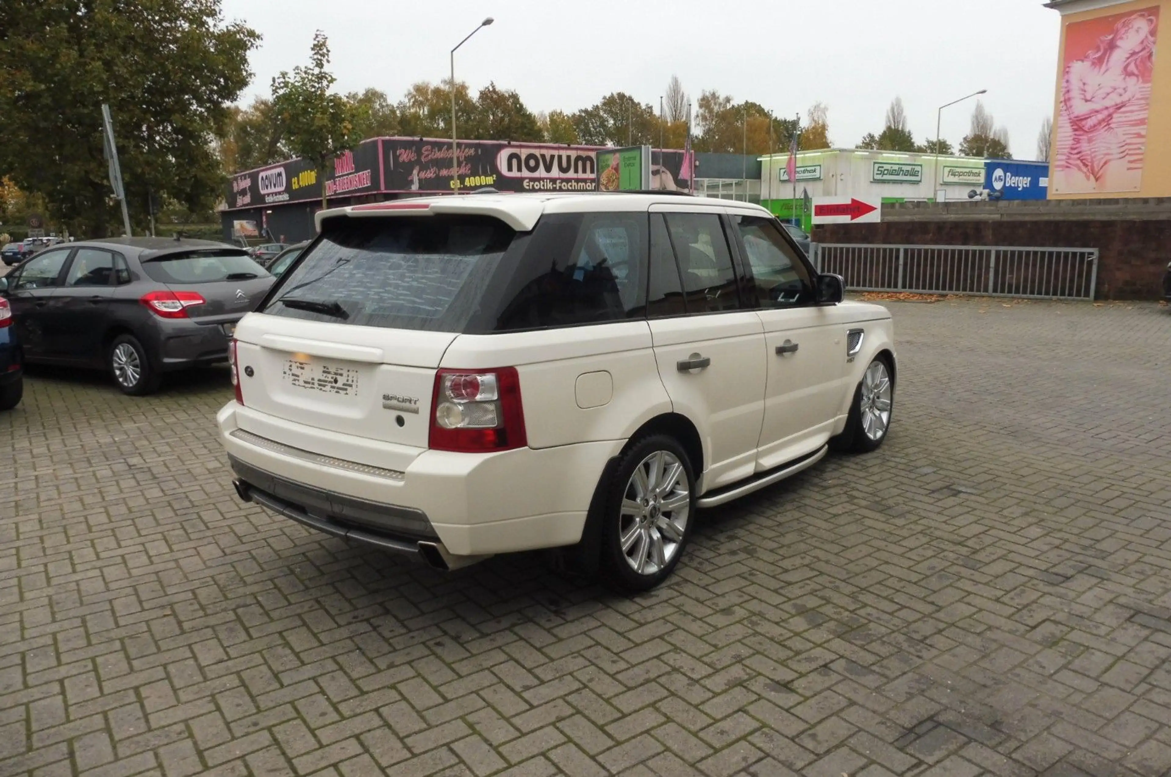 Land Rover Range Rover Sport Reimport fahrzeug (Dubai) — photo 7