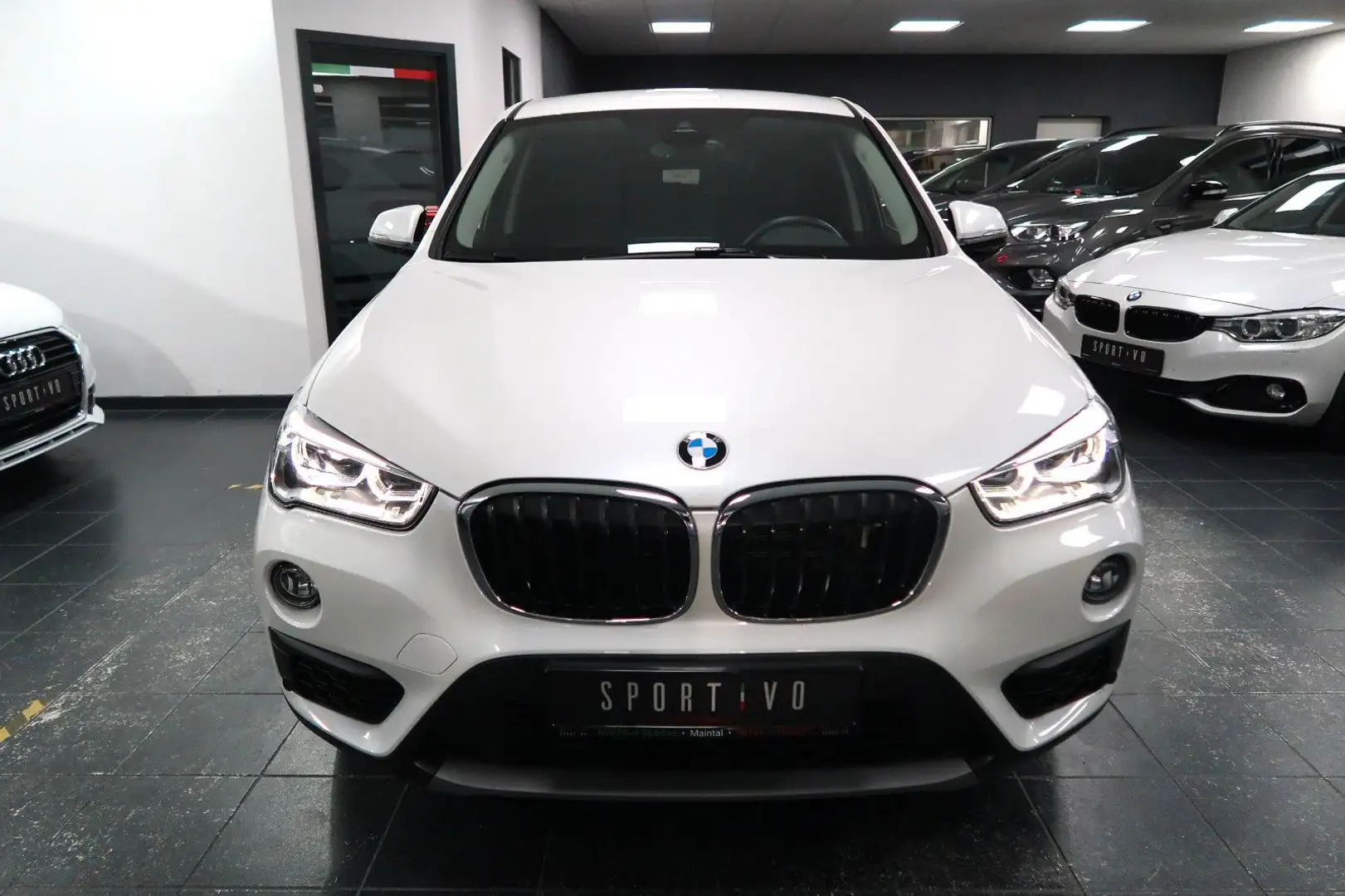 BMW X1 sDrive 20 i Advantage*LED*NAVI*SHZ*KAMARA*1H Weiß - 2