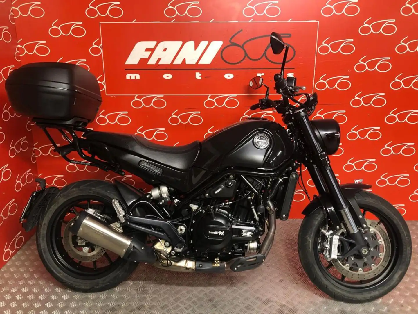 Benelli Leoncino 500 Nero - 1