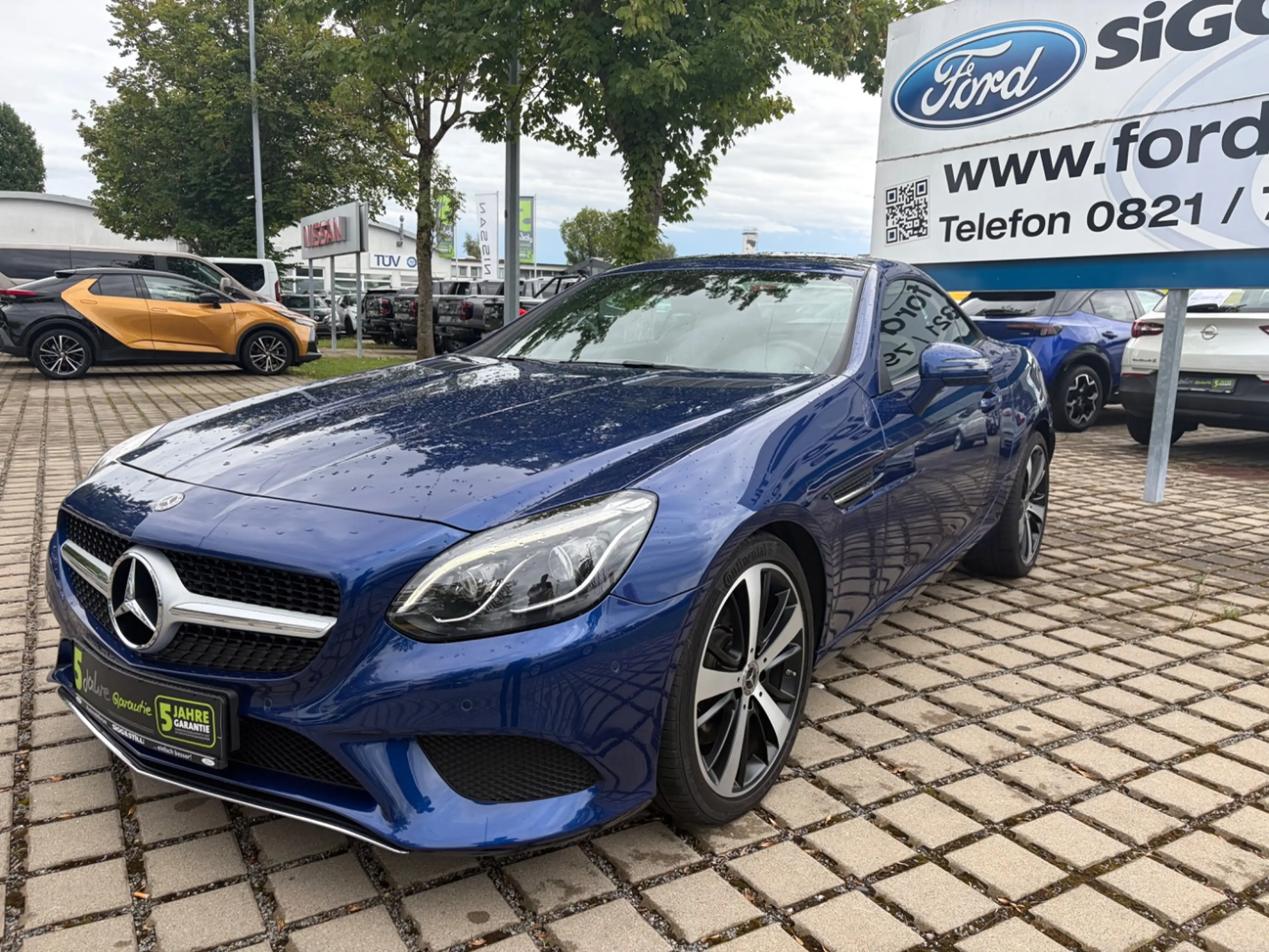 Mercedes-Benz SLC 200 AT PANO*LED*NAV*H&K*AIRSCARF*SHZ*PDC*LM18 — photo 4
