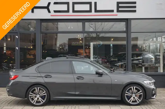 BMW 330 3-serie 330e High Executive | M Pakket | Dak | H&K