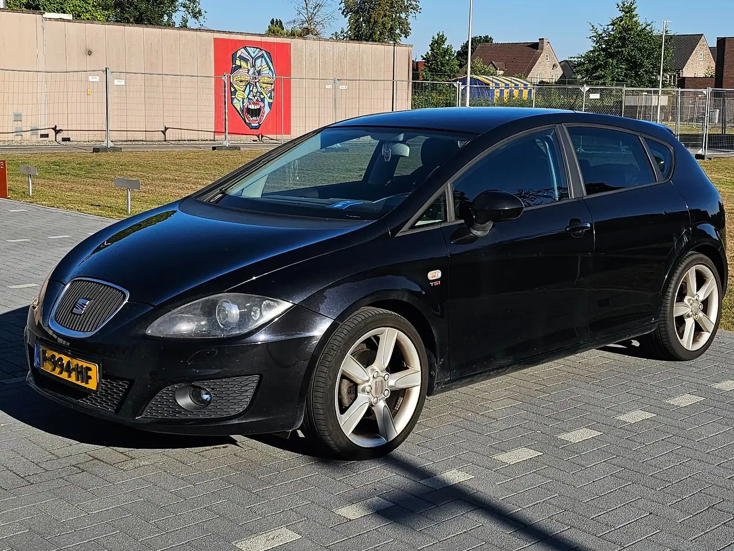 SEAT Leon Leon 1.8 TFSI Style Schwarz - 1
