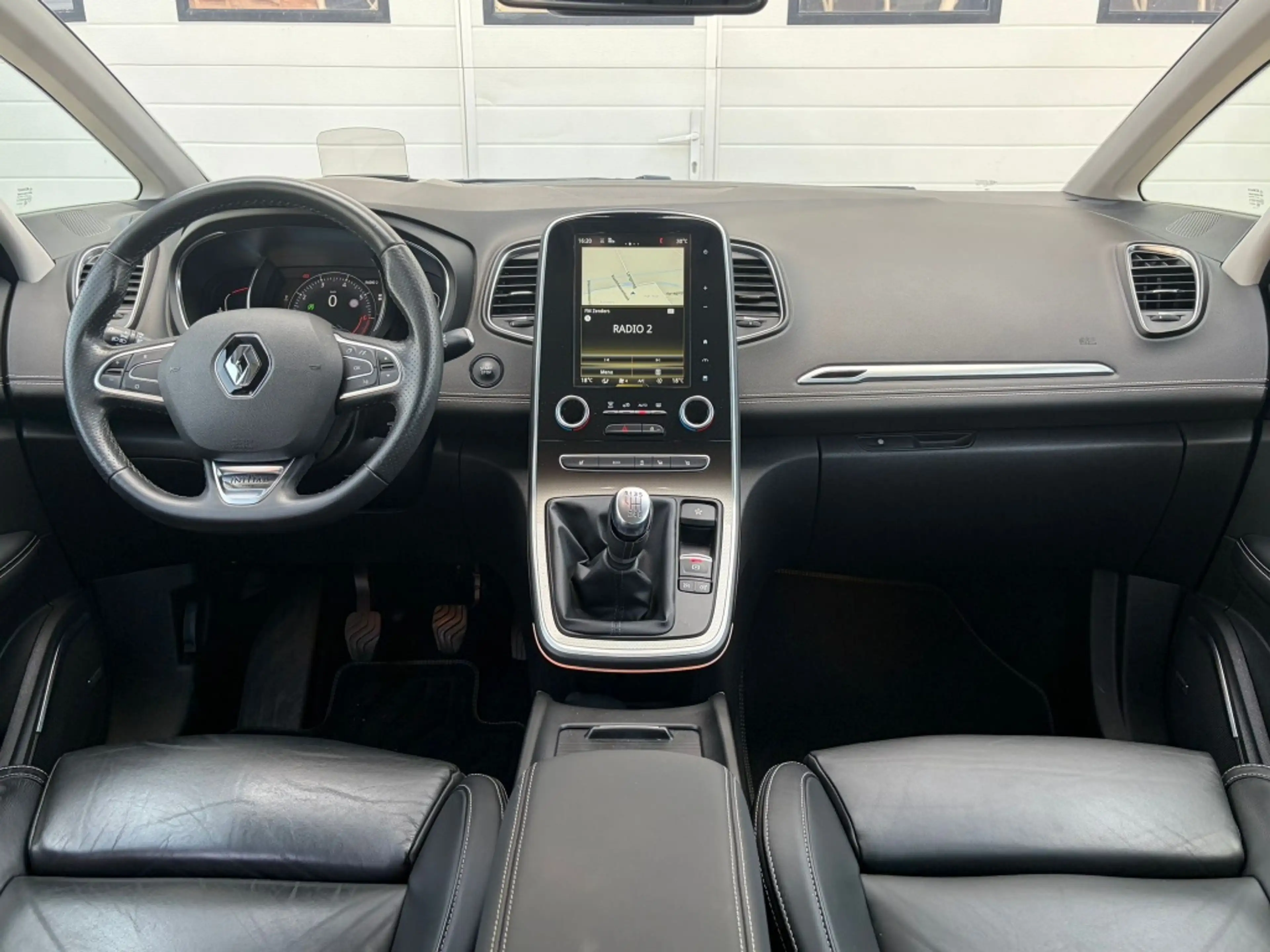 Renault Scenic 1.2 TCe Initiale Paris | Meest complete uitvoering — photo 4