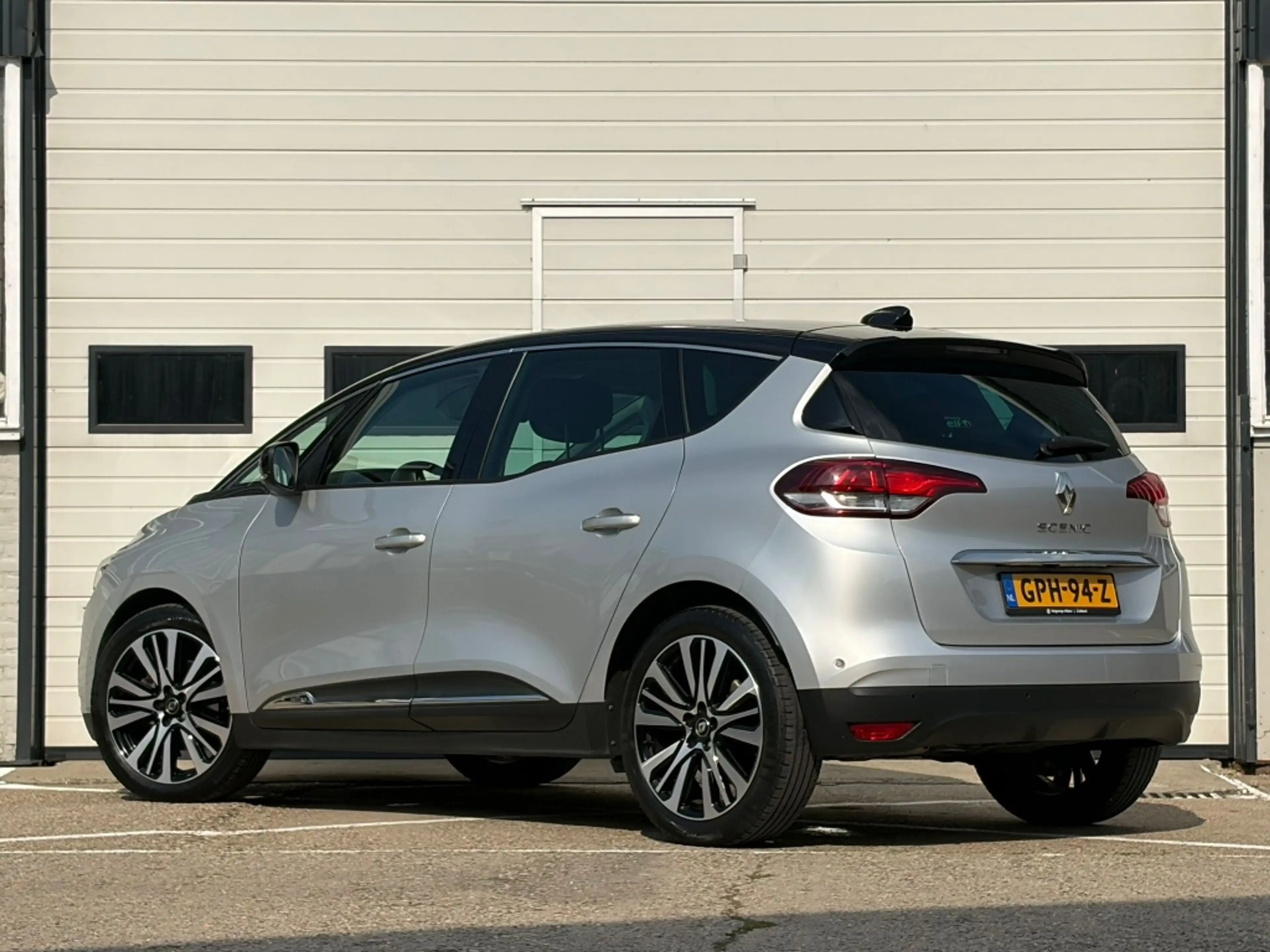 Renault Scenic 1.2 TCe Initiale Paris | Meest complete uitvoering — photo 2