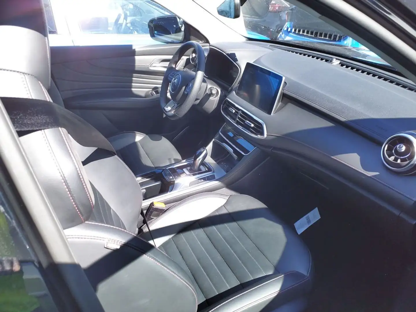 MG HS 1.5T-GDI AUTOM 162CV Luxury PREZZO GIA' IVATO Nero - 2