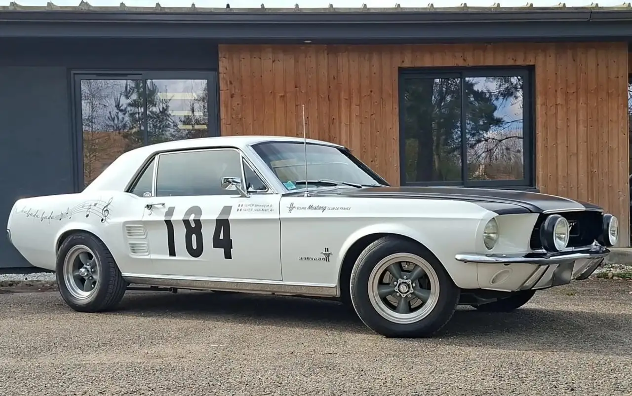 Ford Mustang 1967 coupé 289, foto 3