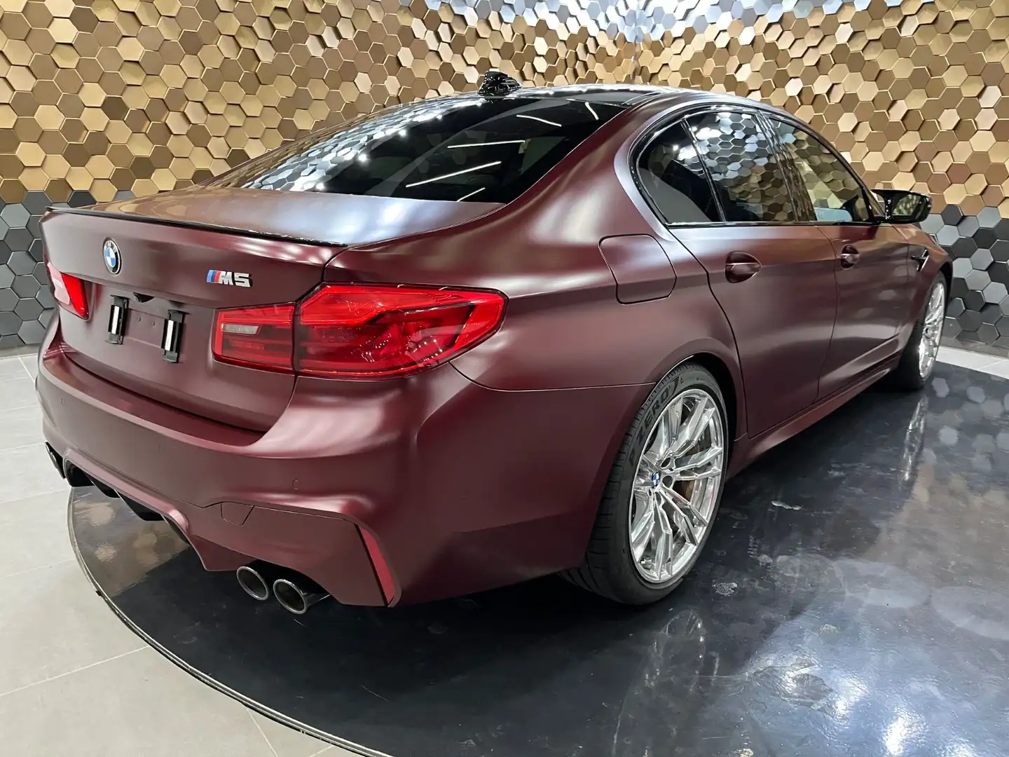 BMW M5 /First Edition/1of400/Carbon/DE Fahrzeug/ Rouge - 2