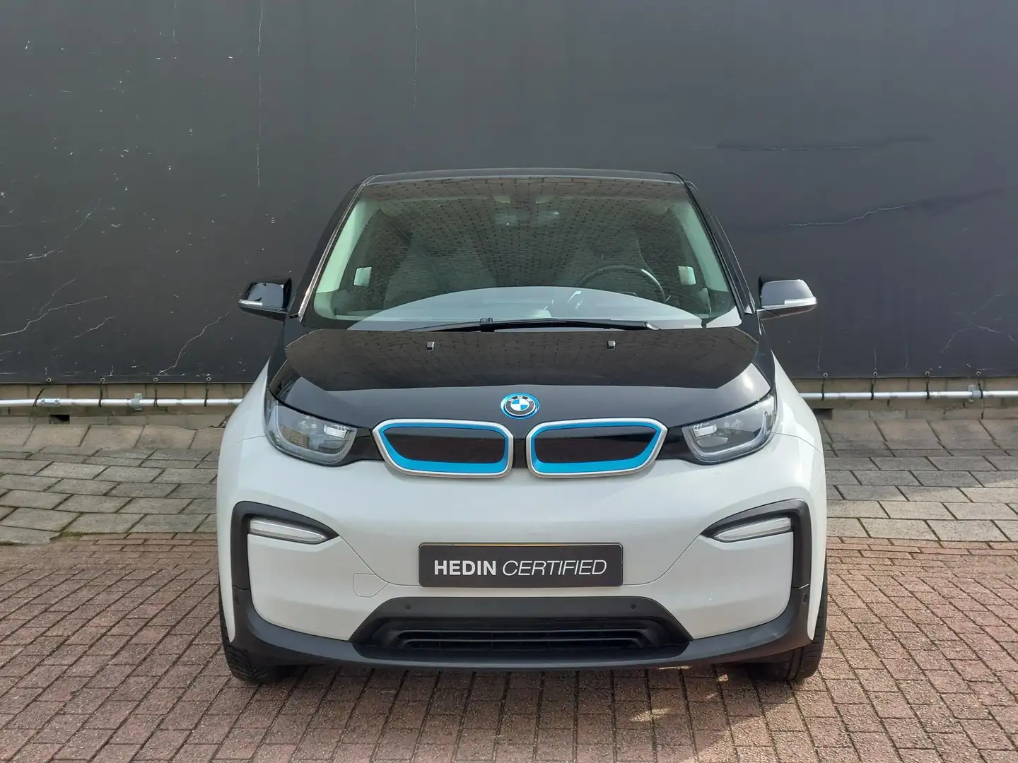 BMW i3 Basis 120Ah 42 kWh | Navi | Achteruitrijcamera | S Wit - 2