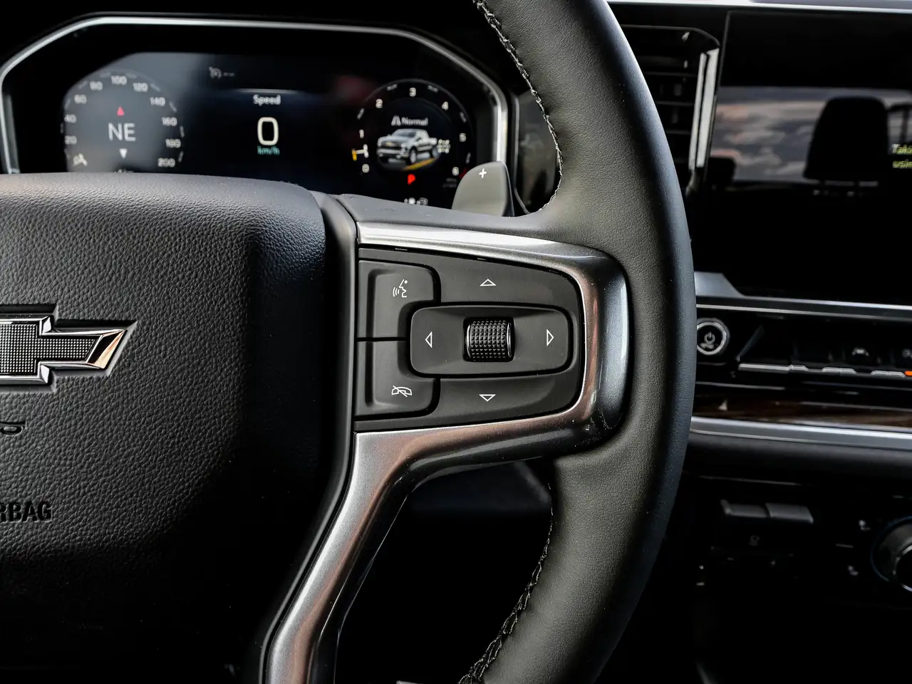 Chevrolet Silverado 1500 снимка Chevrolet Silverado 1500
