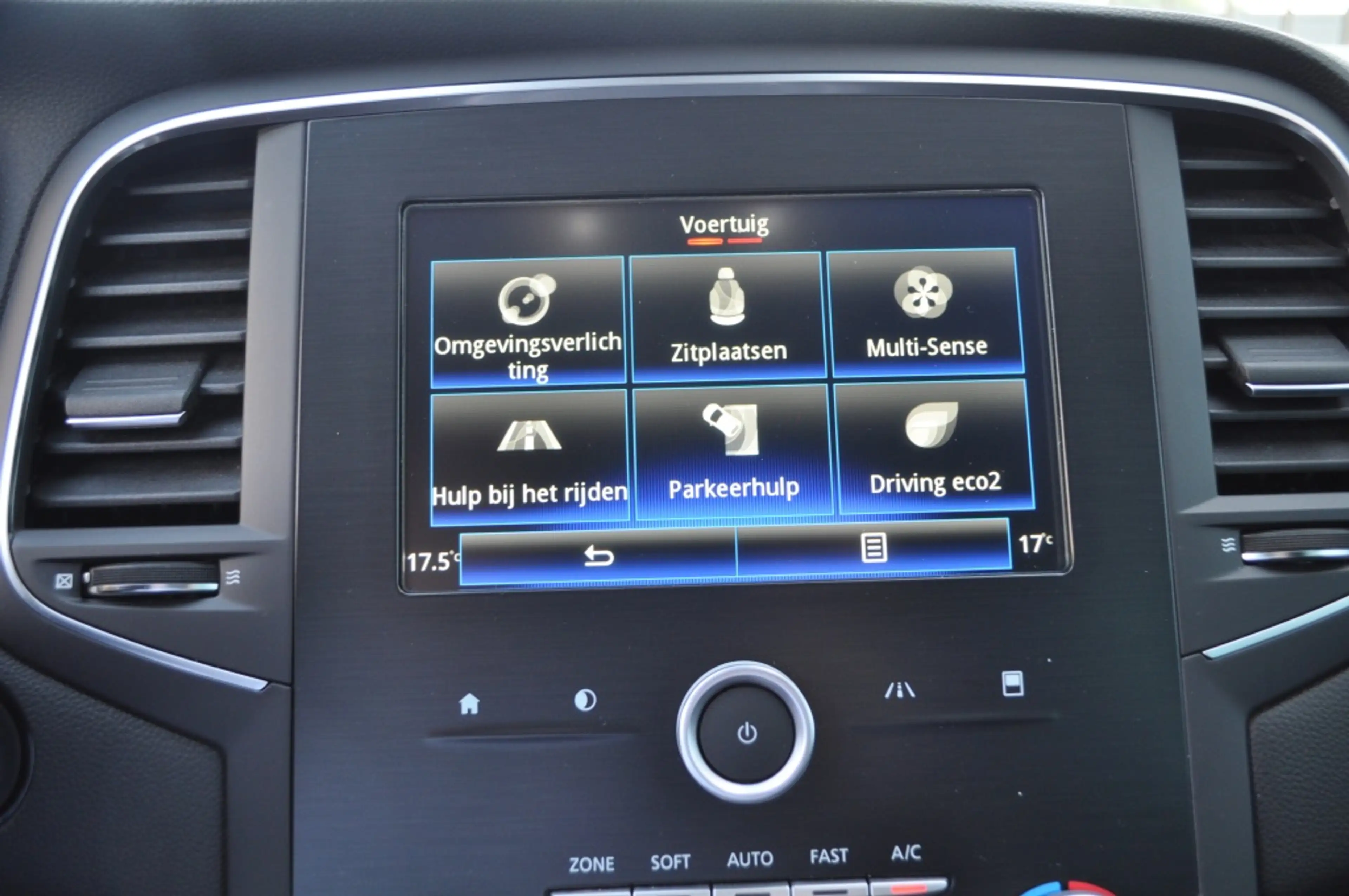 Renault Megane Estate 1.5 dCi Bose trh massage egtg — photo 15