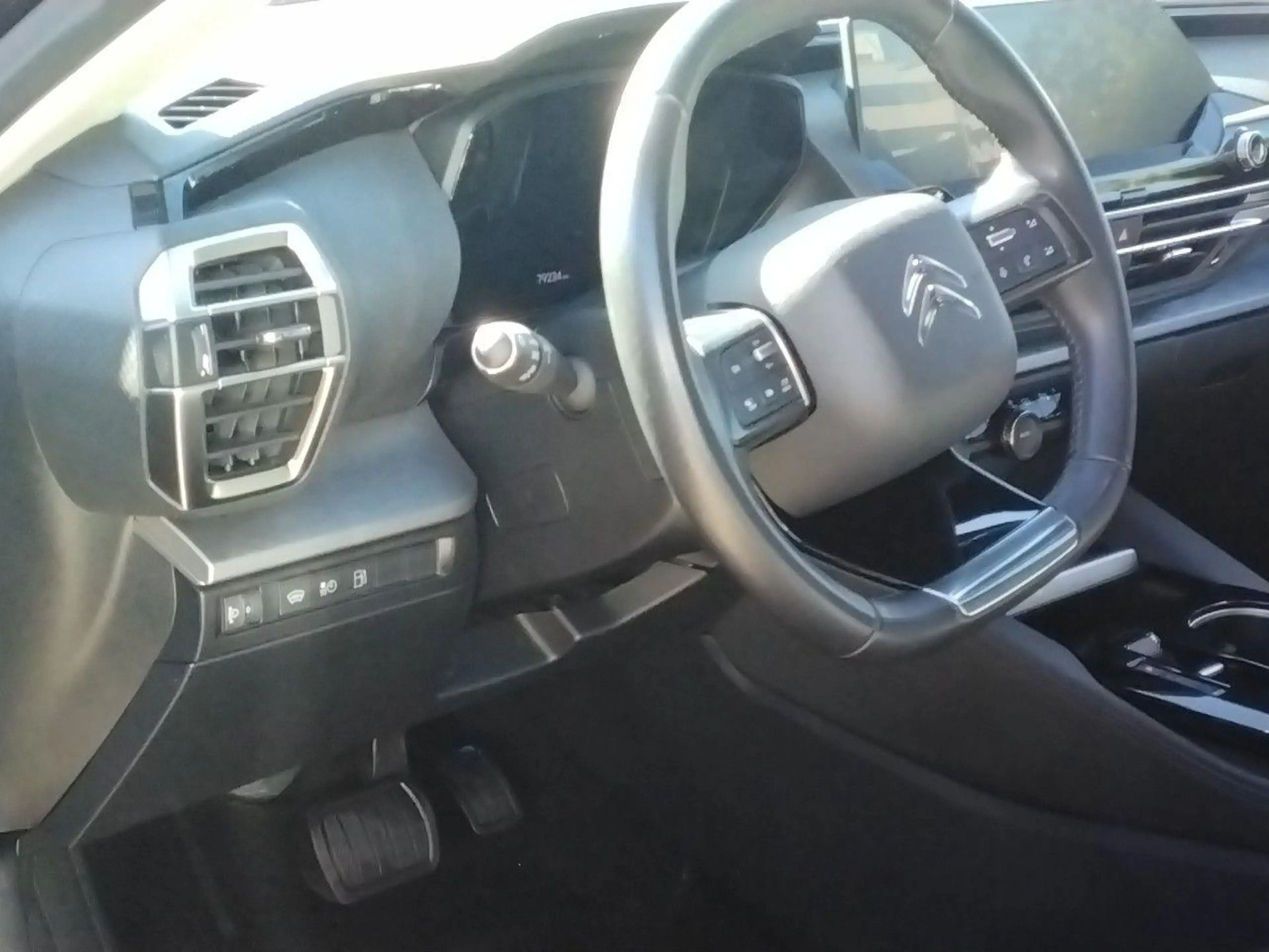 Citroen C5 X Feel Pack Hybrid — photo 15