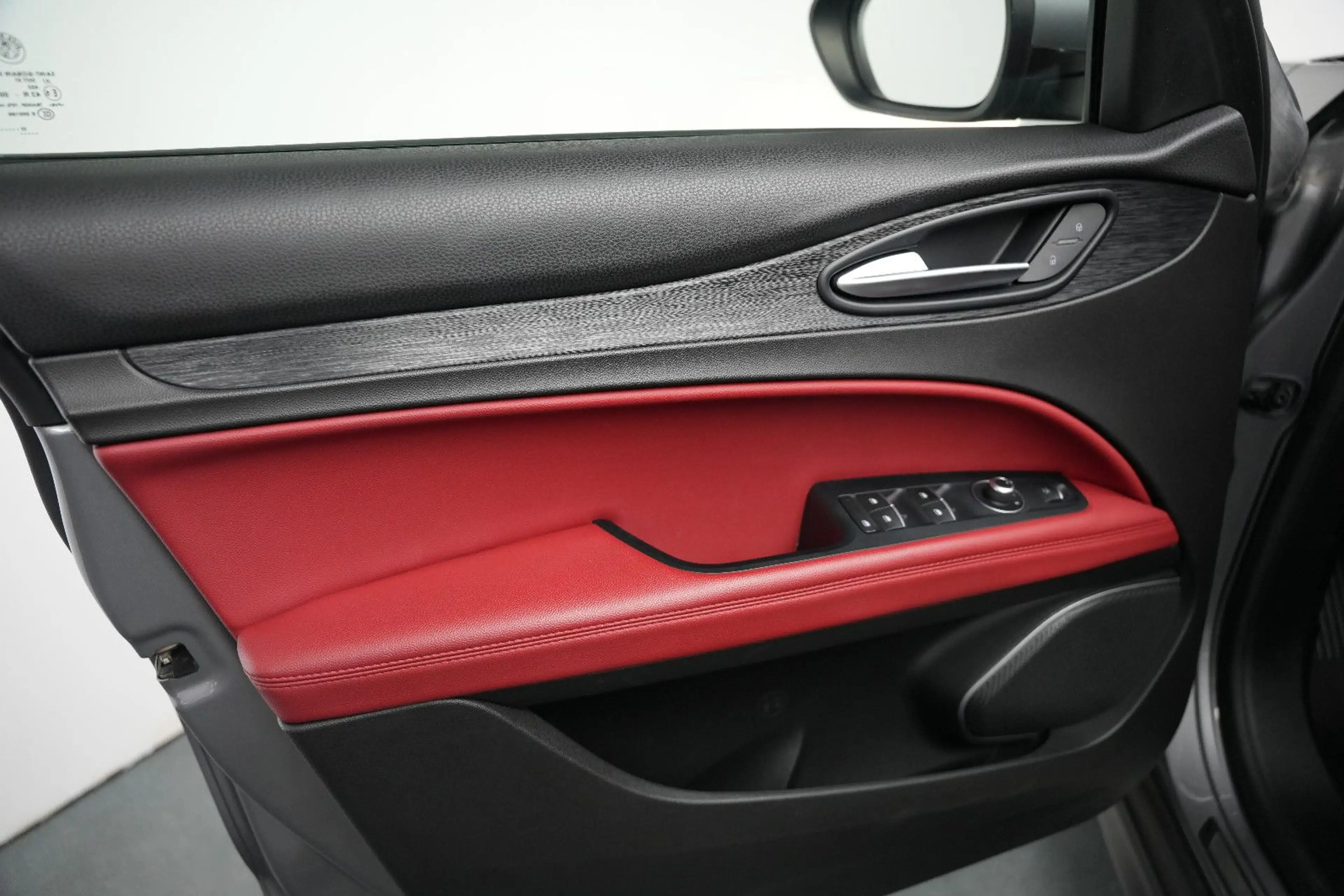 Alfa Romeo Stelvio Super Q4/BI-XENON/PDC/AUTOMATIK/SPURHALT — photo 10