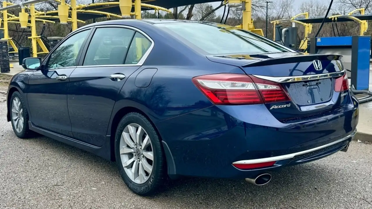 Honda Accord снимка Honda Accord