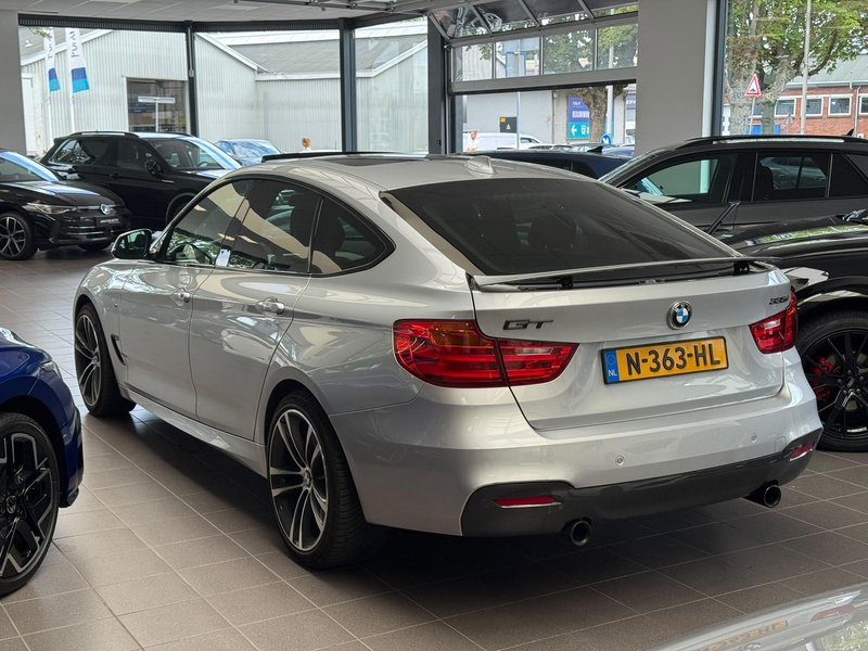 BMW 335 3-serie Touring 335d xDrive M Sport / Pano / Autom — photo 7