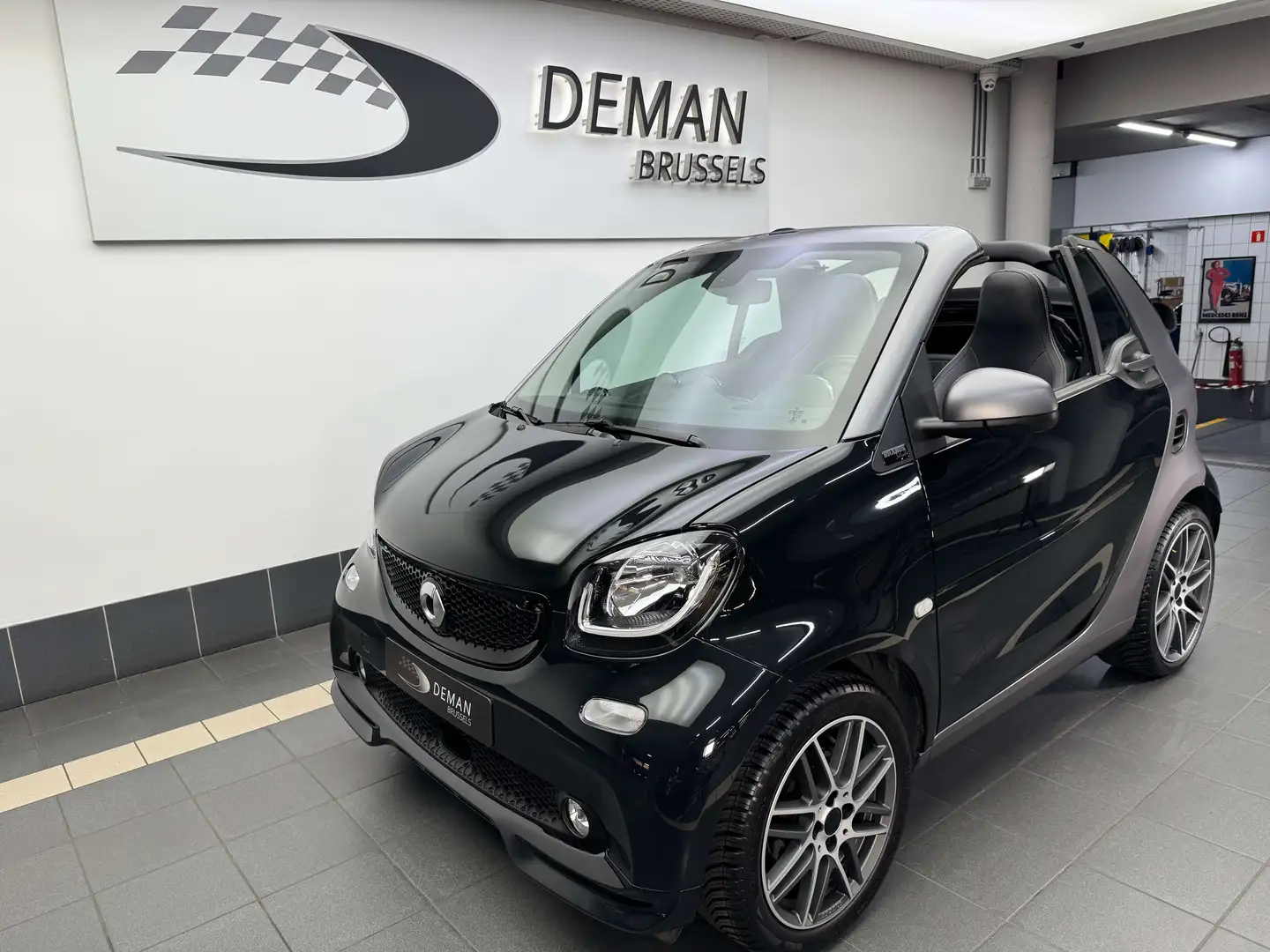 smart forTwo Cabrio Turbo Brabus Style - Sièges Cuir Brabus Noir - 1