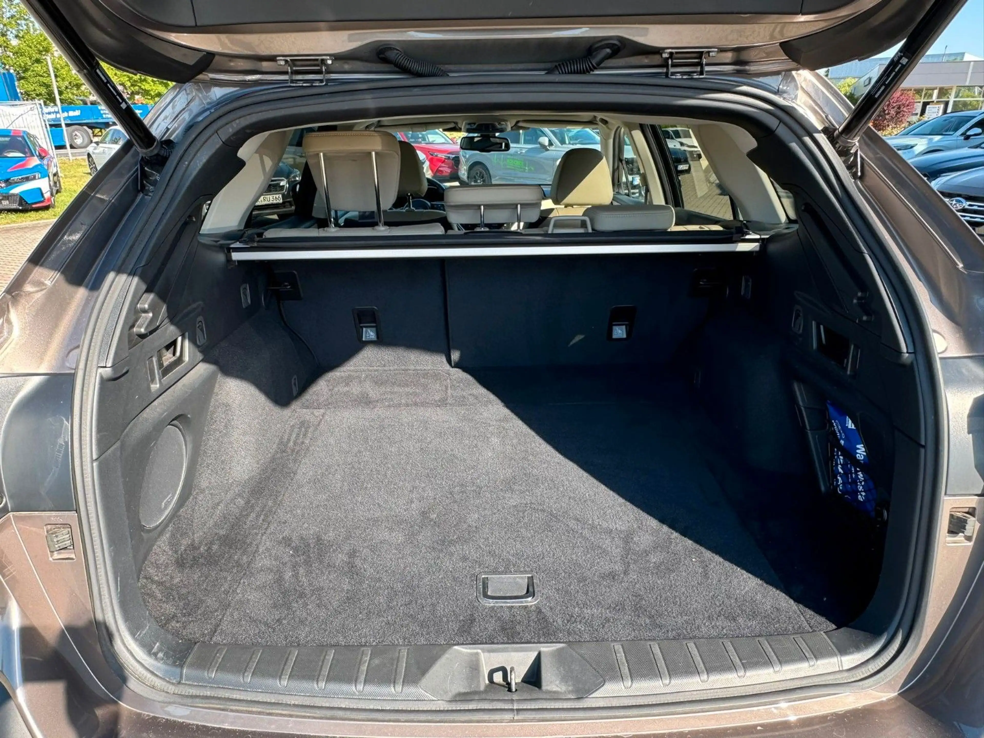 Subaru OUTBACK 2,5 Platinum "Premium Audio, Navi" — photo 12