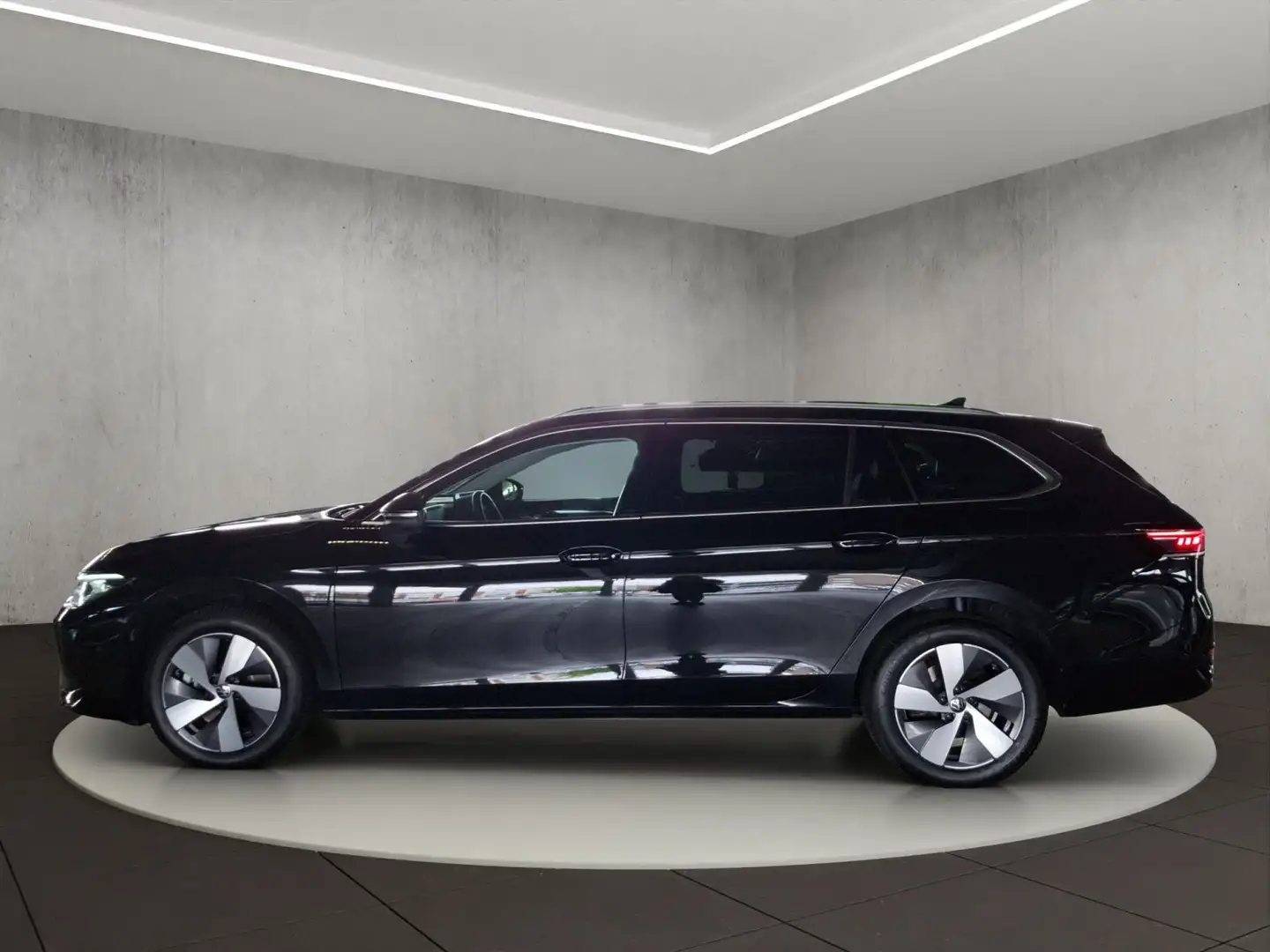 Volkswagen Passat Variant Elegance 2.0 TDI Schwarz - 2