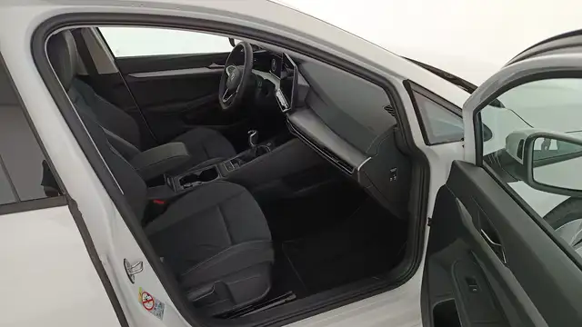 Volkswagen Golf view 10