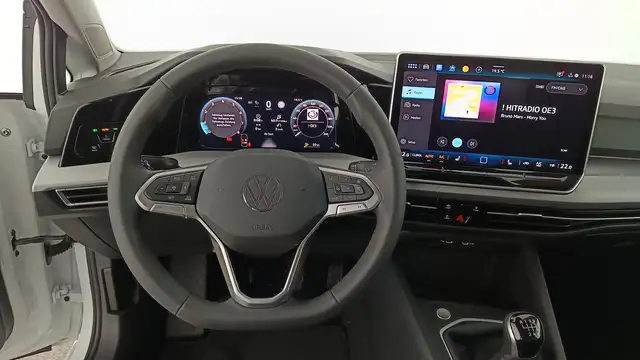Volkswagen Golf view 14