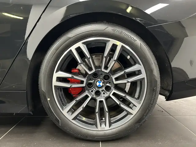 BMW M view 6