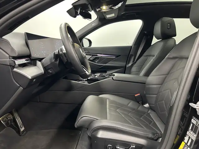 BMW M view 4