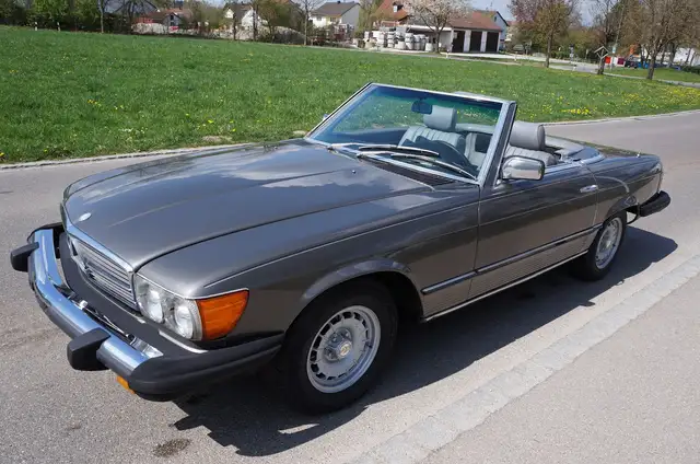 Mercedes-Benz SL 380 **R107**AUT=KLIMA=LEDER=TEMPOMAT=HARDTOP=SOFTTOP